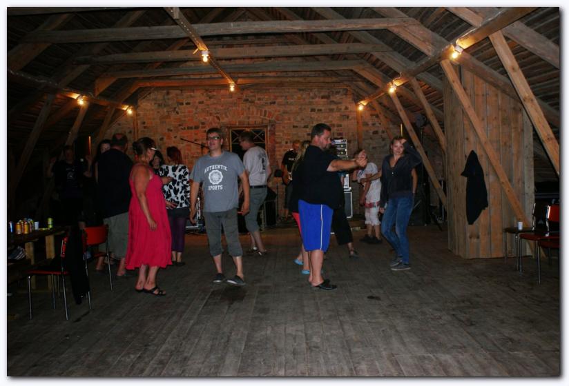 802x537 pixels (63K)